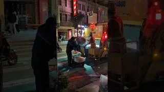 Thumbnail: Garbage Collectors in Taiwan #taiwan #cute