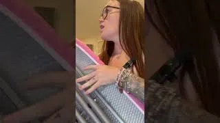 Thumbnail: This pink heavy-duty ironing board makes doing laundry actually satisfying! 🤯👚