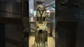 Thumbnail: Khafre statue with royal Nemes at GEM