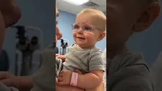 Thumbnail: Baby Sees Mother Clearly for the First Time