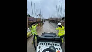 Thumbnail: Jindar and bindar fun at work 🇬🇧