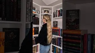 Thumbnail: How much I read in a week as a flight attendant & content creator