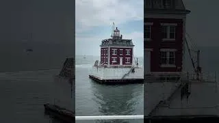 Thumbnail: Cruising by New London Ledge Part 1 🇺🇸