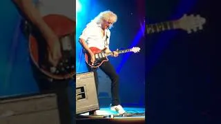 Thumbnail: Brian May guitar solo from Las Vegas 2014 The Joint @ Hard Rock Hotel