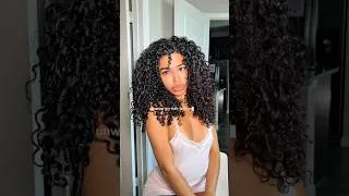 Thumbnail: curly hair refresh 🎀 day 2 hair unboxinggggg #3b #curlyhair ✨
