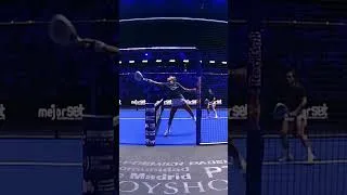Thumbnail: La Perla knows 🙂‍↕️🍍 #PremierPadel #Madrid