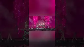Thumbnail: BLACKPINK's Live Performance in Hong Kong Was So Good | DEADLINE World Tour