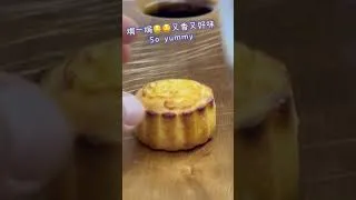 Thumbnail: KalaEE x Village Bakery 流心奶黃月餅 有得預訂啦！Pre-order now! https://kalaee.thinkshops.io/