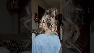 Thumbnail: easy messy bun hair tutorial  ★