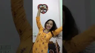 Thumbnail: Nas Nas Kyu Dukhei | पिया मेरी नस नस के हो दुखे | Anjali Raghav & Karan Chaudhary| Braj bhasha Song