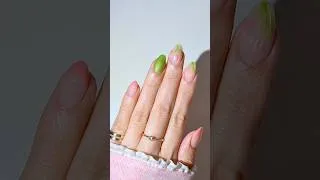 Thumbnail: 🌷💚 #tulipnails #nailart #nailartdesign #flowernails #cateyenails