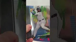 Thumbnail: We got a nice Rookie Parallel in this pack of Topps Finest.