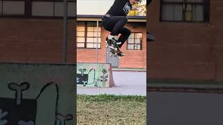 Thumbnail: switch roll on grind 🎶