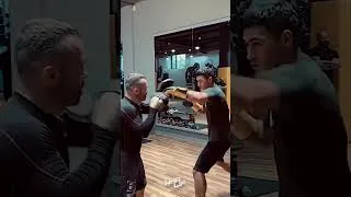 Thumbnail: Невероятные тренировки Дмитрия Бивола 😨