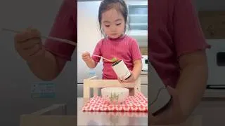 Thumbnail: Japanese baby can make Matcha properly