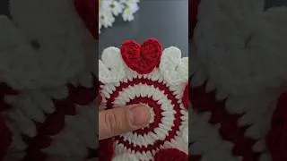 Thumbnail: #CrochetHeart​ #ValentinesDIY​ #GrannySquare​  #CrochetTutorial #viral #howto #shortvideo