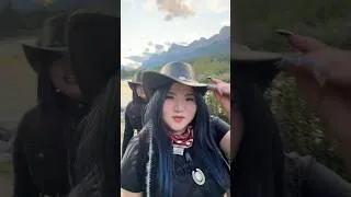 Thumbnail: Howdy!! 🤠 New vlog soon?!