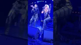 Thumbnail: Doro & Tarja- Walking with the Angels