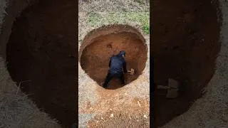 Thumbnail: #survival #bushcraft #bunker #build