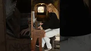 Thumbnail: Robert Miles Children on a subway piano