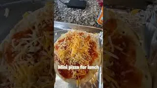 Thumbnail: Making some mini pizza for lunch today. Happy Monday☀️🌼😁