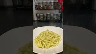 Thumbnail: Zucchini pesto pasta 🥒 quick & easy #pastarecipe with courgettes for #pickyeaters