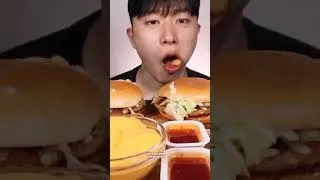 Thumbnail: Creamy Pasta & Crispy Fast Food Mukbang 😱 (Bites Only – Super Satisfying!) 🍝🍗😍 #mukbang