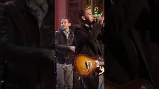 Thumbnail: Bleed it out (Live) - Linkin Park