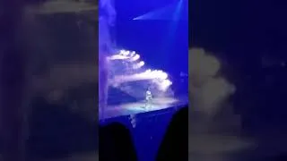 Thumbnail: Halsey - Hurricane [Short Live Clip] (Chicago/Rosemont Concert) 11.19.17