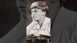 Thumbnail: The legend of Yehudi Menuhin comes to life through Daniel Hope’s vivid stories. Full episode linked!
