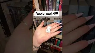 Thumbnail: Share with your friends who read!! And tell me if you do this or are going to start! #booktube