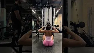 Thumbnail: back day workout !!! DFYNE dc LOUISE✨ #gym #backworkout #dfyne