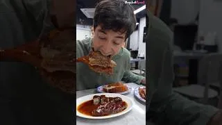 Thumbnail: Hong Kong's Most Incredible Roast Goose! 🇭🇰  📍Chung Wah Roast Goose