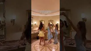 Thumbnail: girls night out 🥂