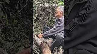 Thumbnail: Grandpa broke his leg, did Hang stay home to take care of him?  #food #family  #cooking