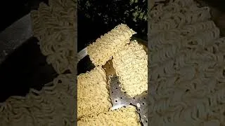 Thumbnail: 🍜 2 Minute Me Tasty Maggi Bana Li😋 !#ytshorts#homemade#Shorts#easyrecipe#cooking#yummy#food#viral