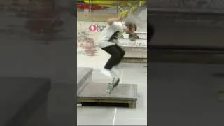 Thumbnail: Good footwork bro! 😉👍