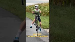 Thumbnail: New way to clip out 🔥🚴‍♂️🔥 #cycling #roadcycling #ciclismo
