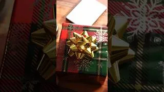 Thumbnail: I’ve got 6 last minute tech gift ideas for you guys. Ranging from $10/$50/$100+ #tech #gadgets