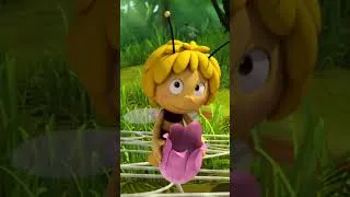 Thumbnail: Will Thekla catch Maya?! 🕸️🐝 #mayathebee #kidscartoon #shorts