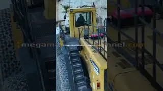 Thumbnail: Amazing Video Of Two Komatsu Wheel Loaders In Action!