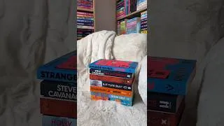 Thumbnail: sneaky book haul for my besties 🩷🌷🌸✨ #booktok #booktubetbr #books