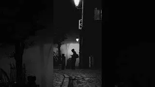 Thumbnail: How to shoot black & white silhouettes at night 🌙📸