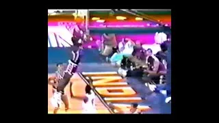 Thumbnail: Michael Jordan Hits Head on Backboard!
