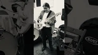 Thumbnail: Hoppál Mihály BassPoetry guitar improv - Fender Startocaster tremolo bar - Shorts/Rövidkék