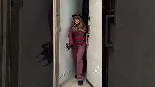 Thumbnail: Paula Abdul - Freddy Kreuger - Halloween 2022