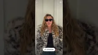 Thumbnail: Miley sends a message to all of her fans and thanks them for always support her. #mileycyrus