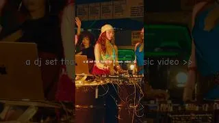 Thumbnail: feels like a 2000’s Rihanna music video #bailefunk #dancehall #girldj #djmina