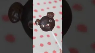 Thumbnail: セブンイレブンのチョコ鈴カステラと麦チョコで作るクマさんケーキポップ #cakepops #7eleven #chocolate #satisfying #valentinesday #バレンタイン