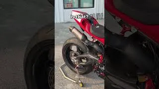 Thumbnail: We Put a 200/55 Tire on BST Carbon Wheels... Did We Break the Panigale V2S? 🤯